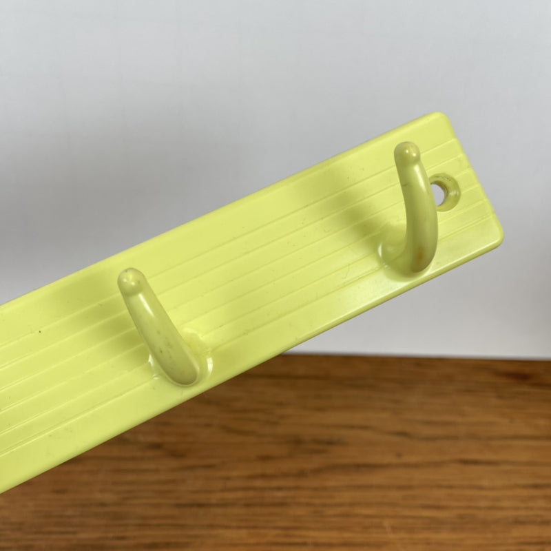 klein plastic handdoek rekje