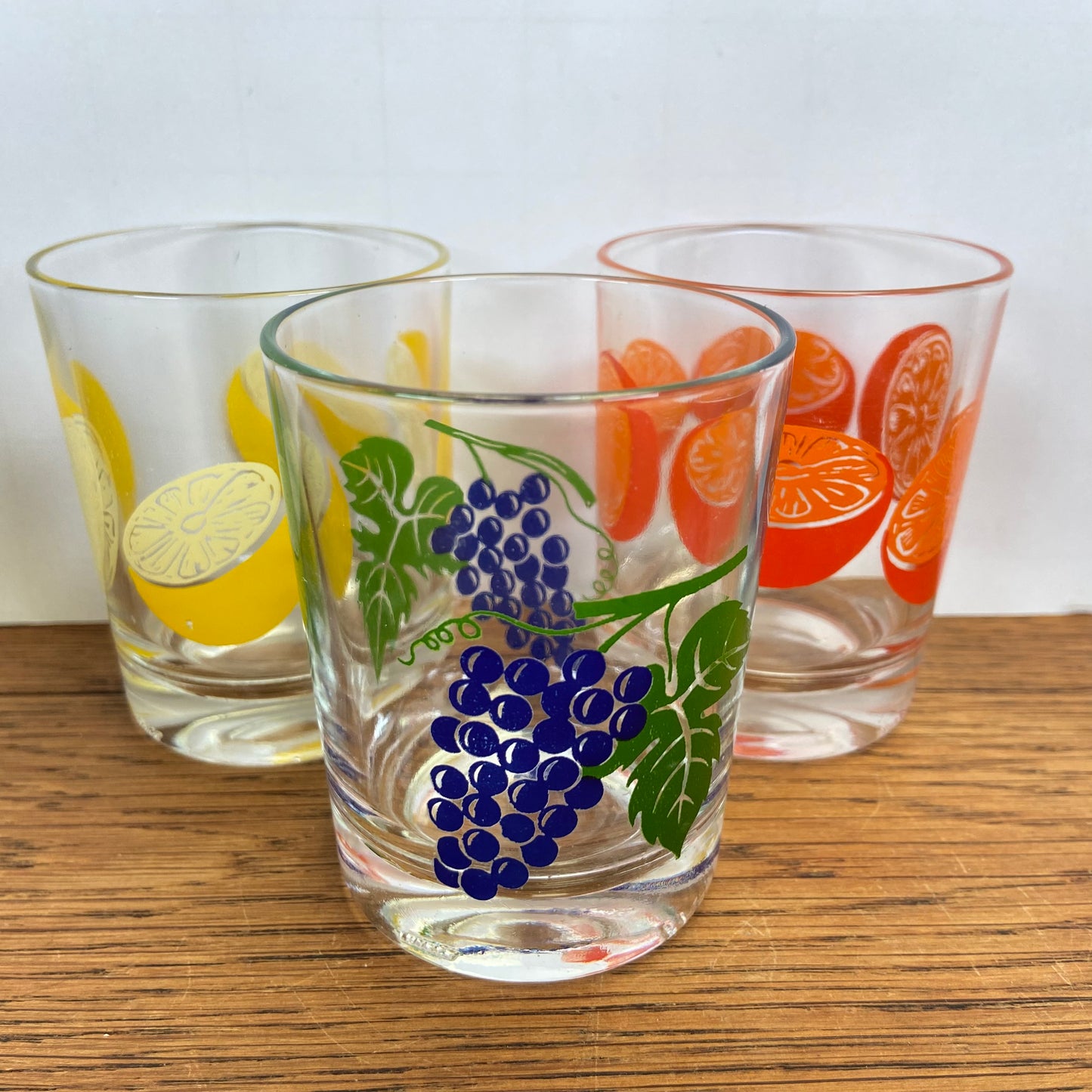 3 kleine vintage fruitglaasjes