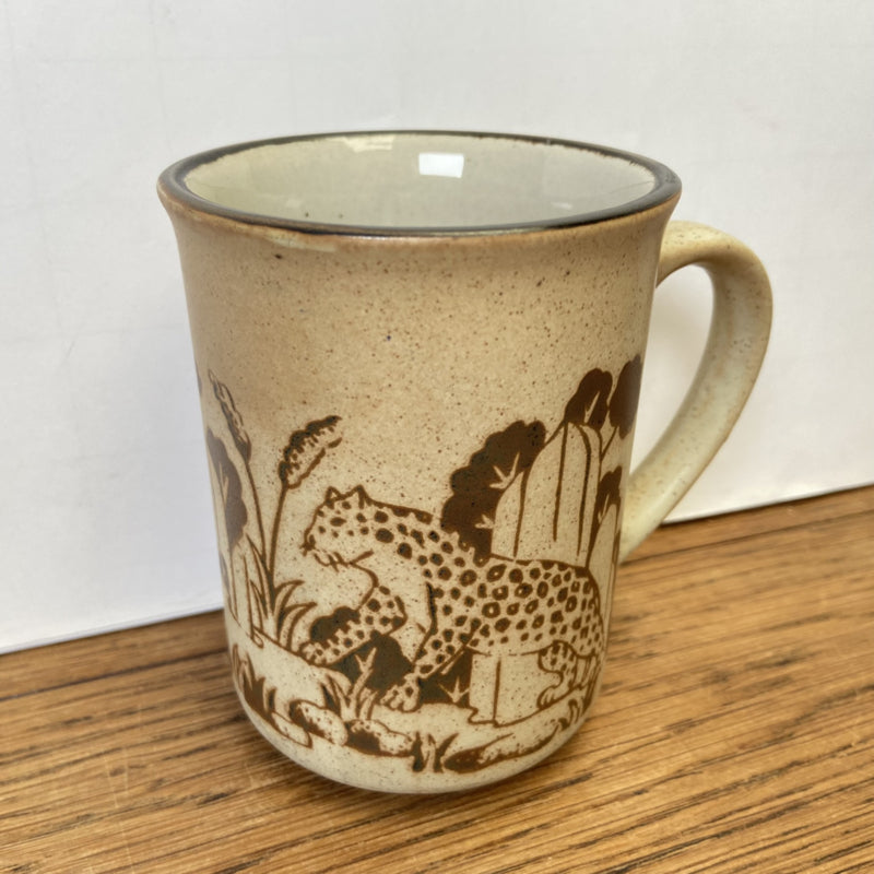 Vintage bruine mok met panter