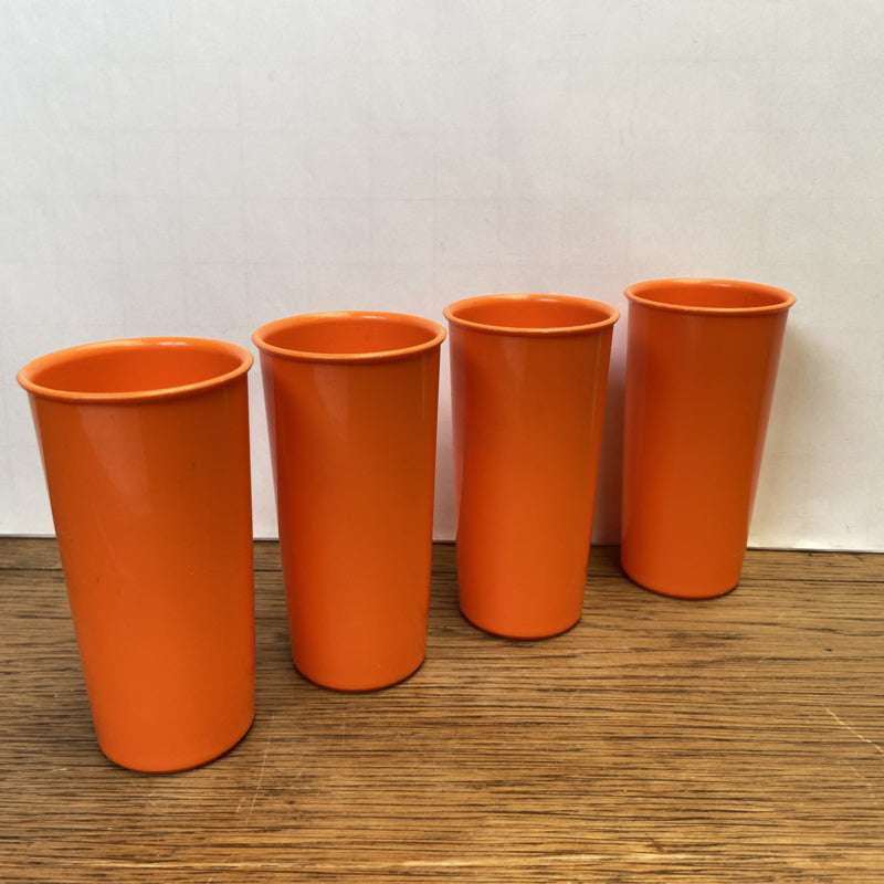 Vintage tupperware bekers