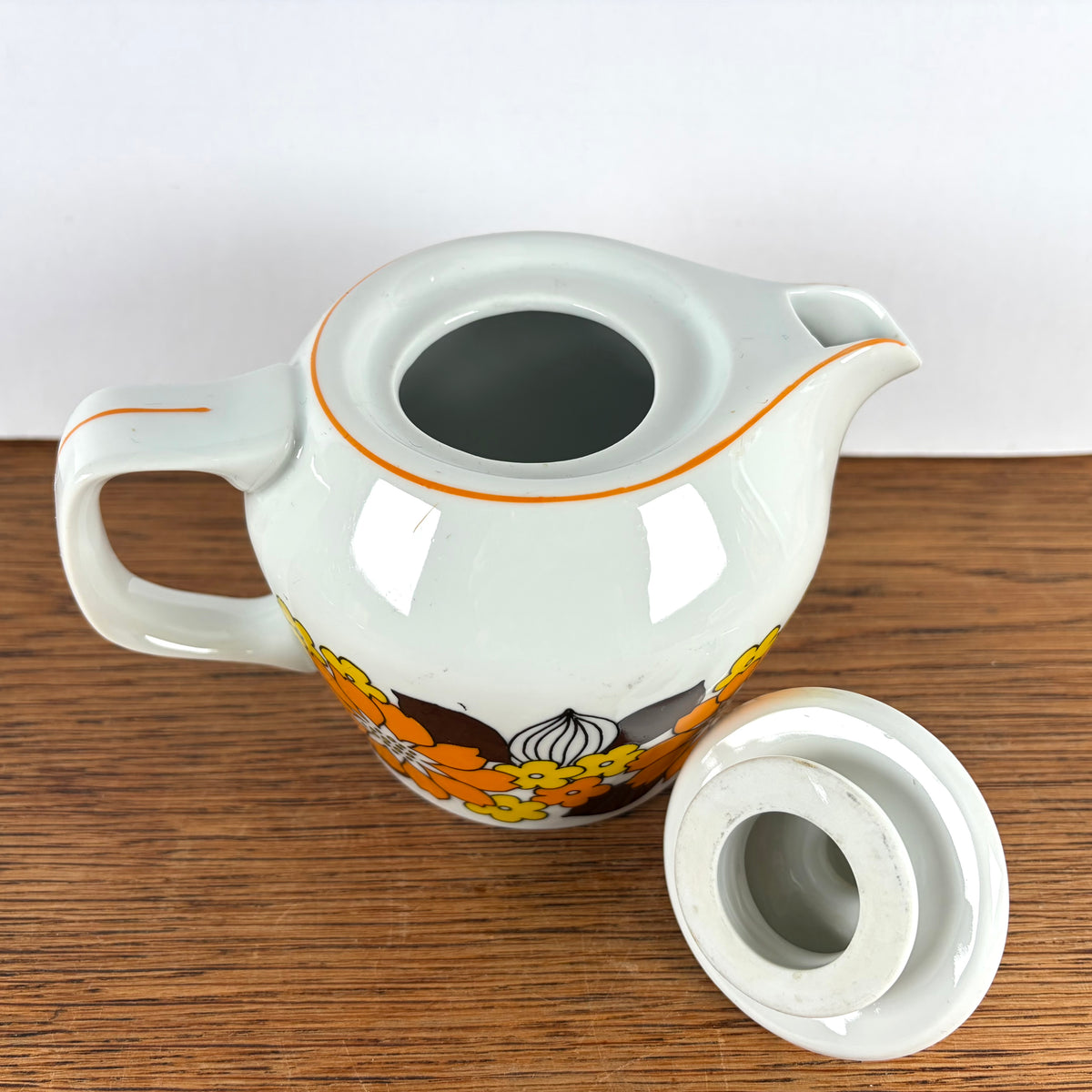 Vintage theepotje bloemen