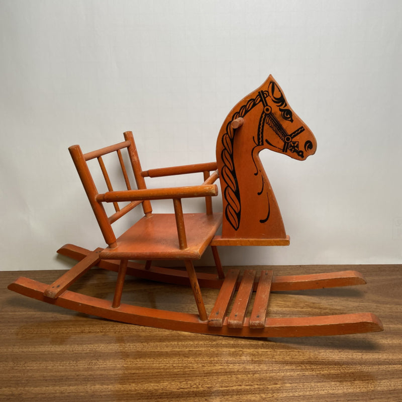 Vintage hobbelpaard voor pop!