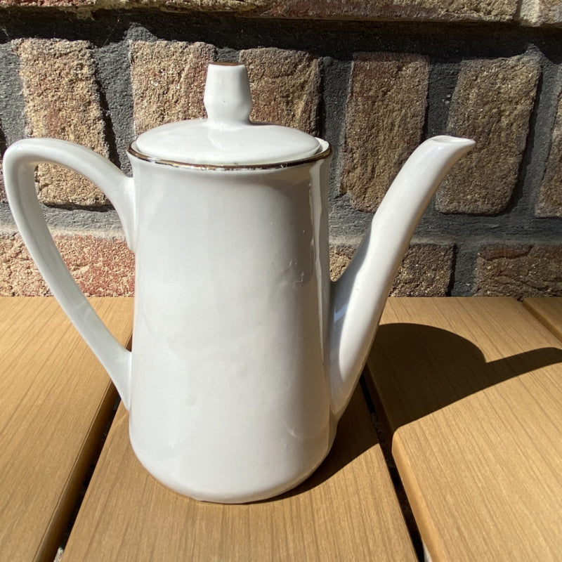 Theepot van kinderserviesje