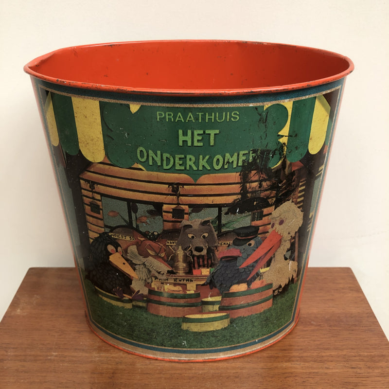 Vintage prullenbak fabeltjeskrant