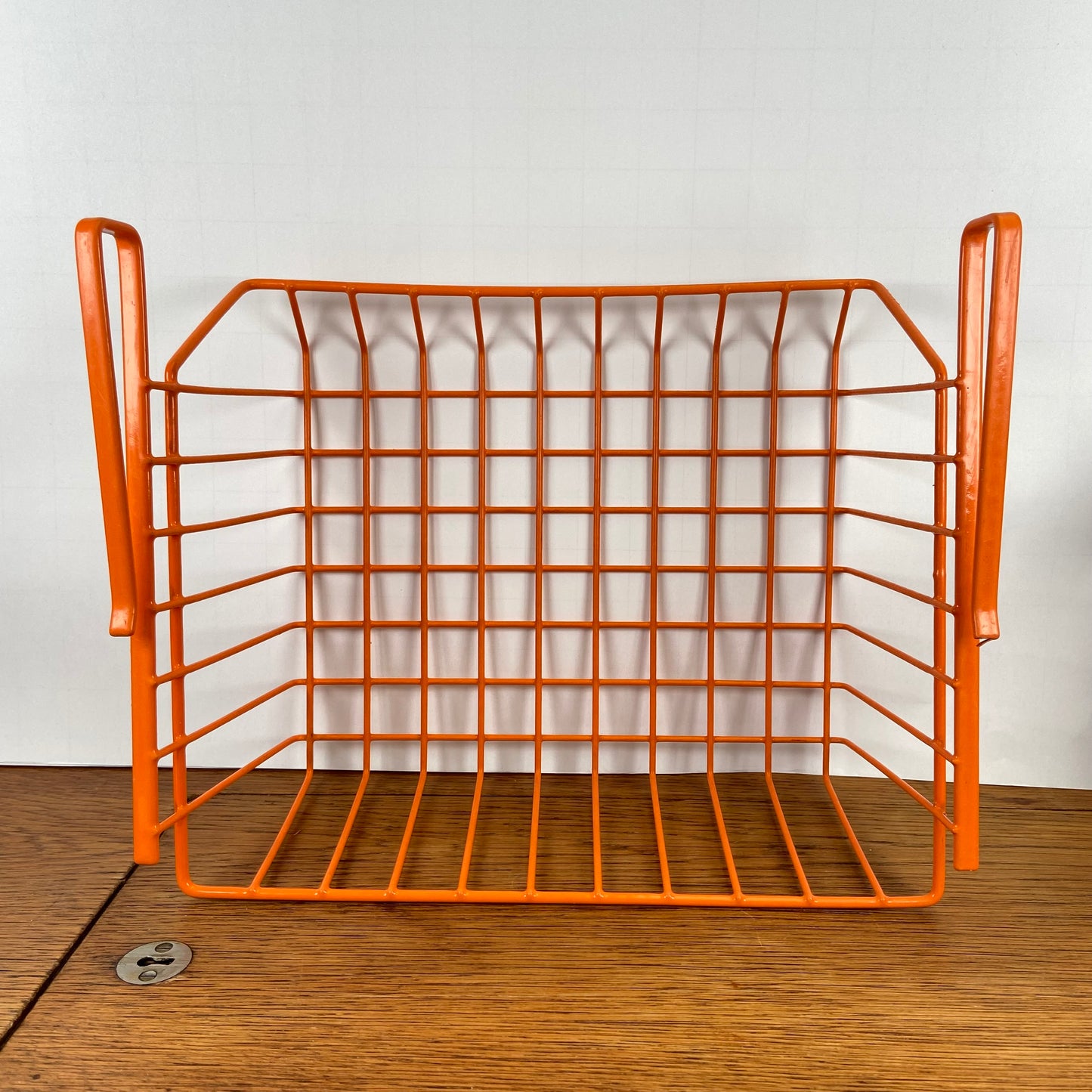Plastic draad mandje oranje