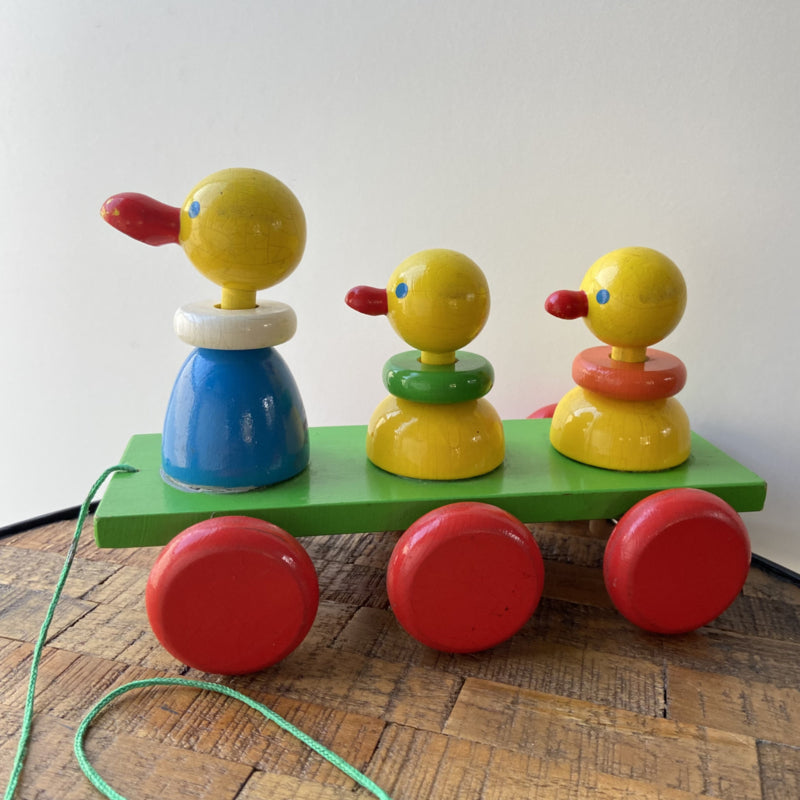 Vintage houten trekeendjes