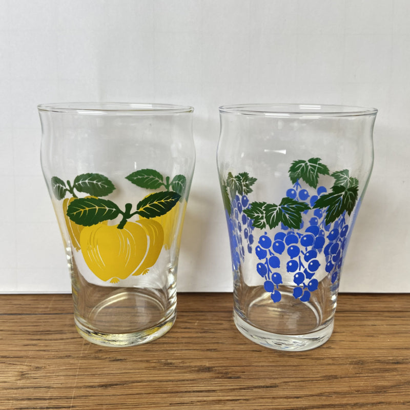 Vintage fruitglazen appel en druif