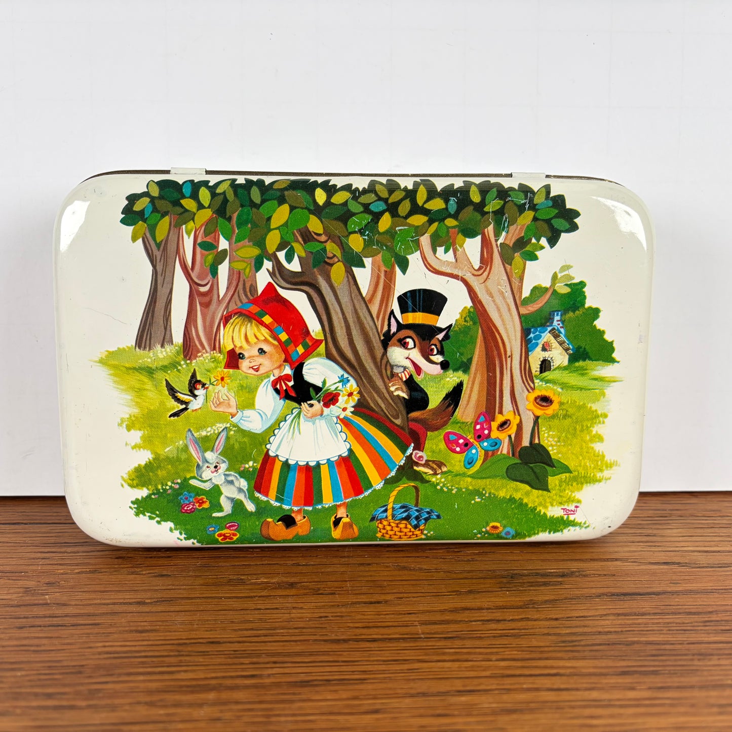 Vintage blikje roodkapje