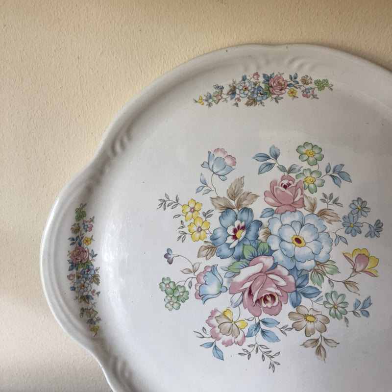 Serveer bord bloemen