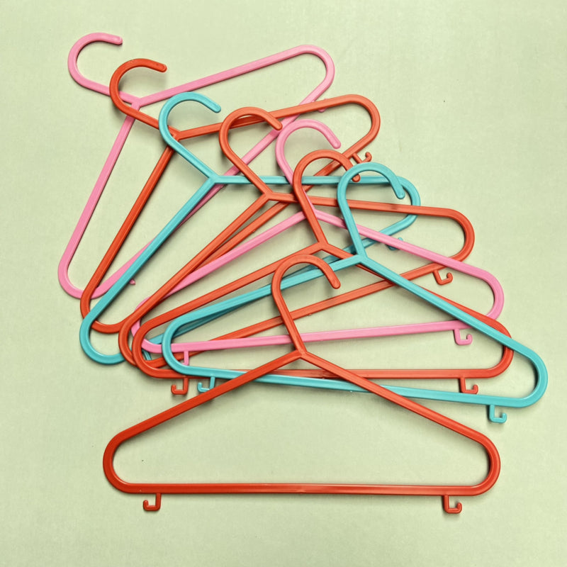 plastic kledinghangers kind