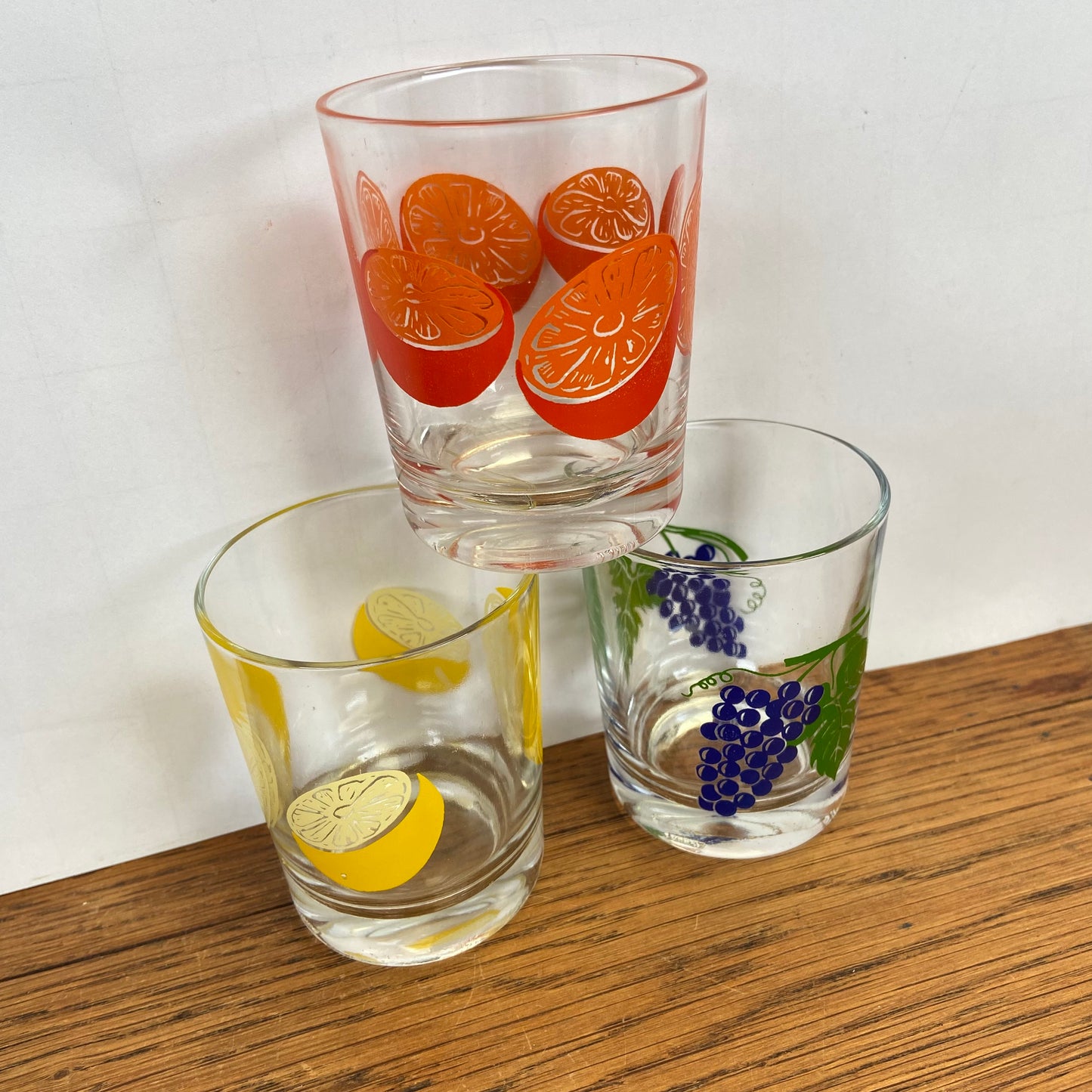 3 kleine vintage fruitglaasjes