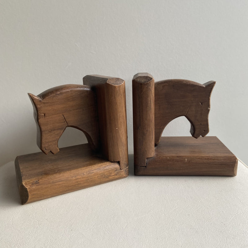 Houten boekensteunen paarden