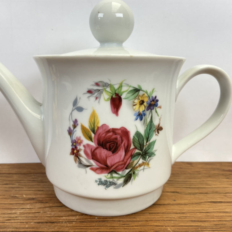 Vintage theepot bloemen