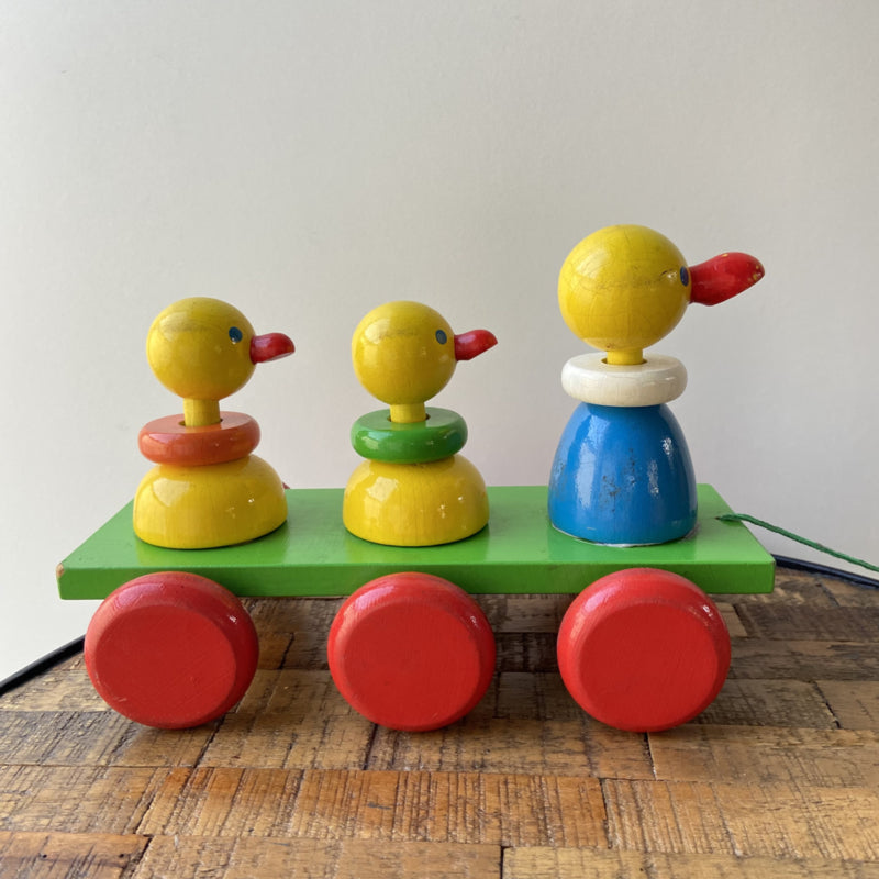 Vintage houten trekeendjes