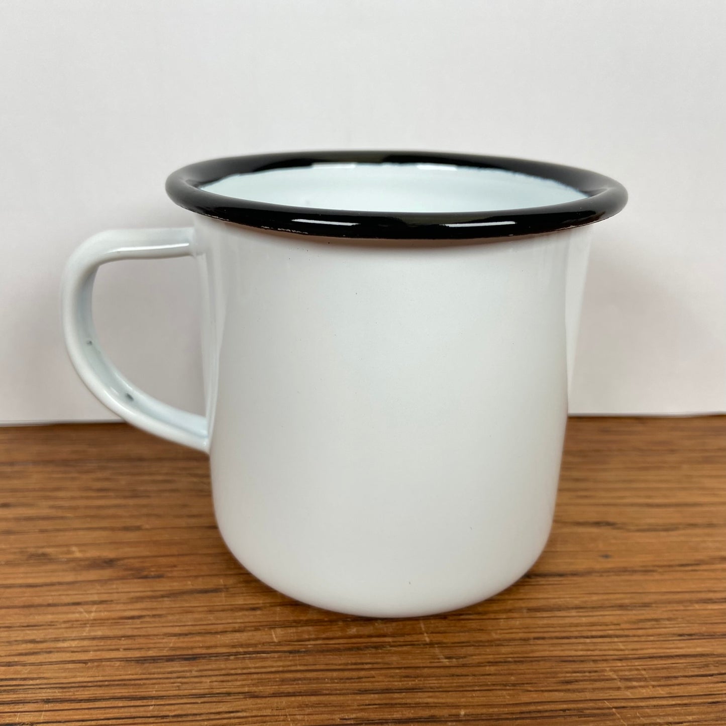 Emaille beker met winter hertje