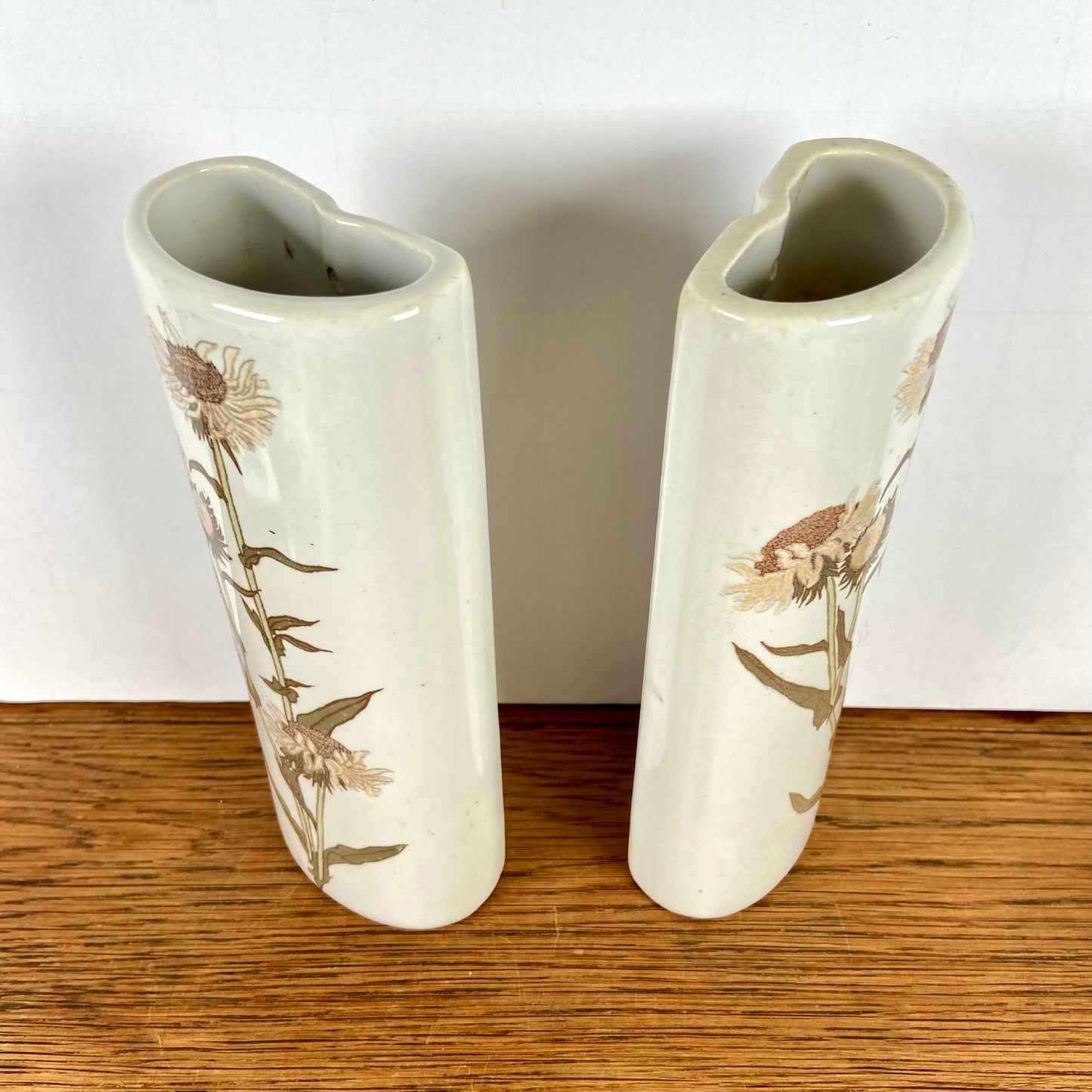 Set van 2 vintage radiator bakjes