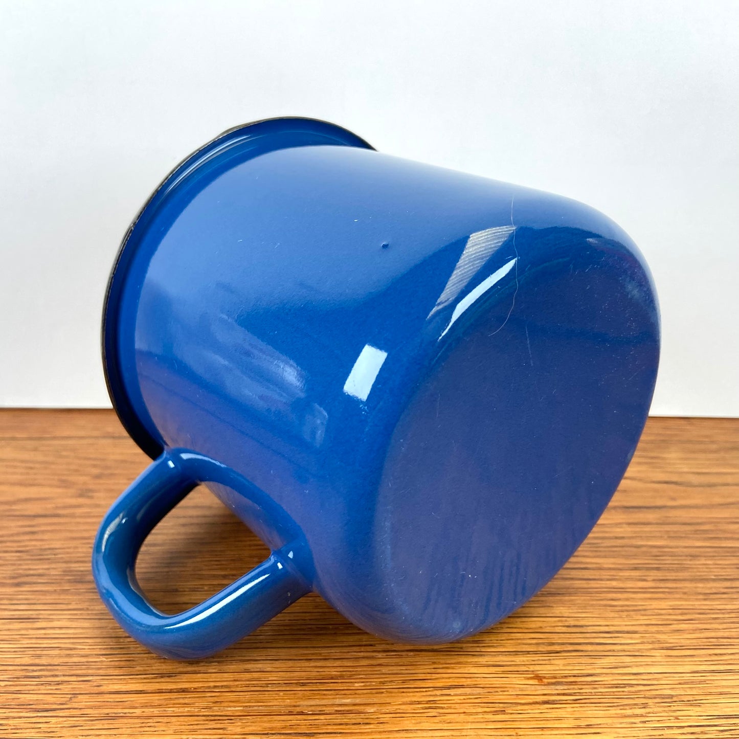 Vintage emaille maatbeker