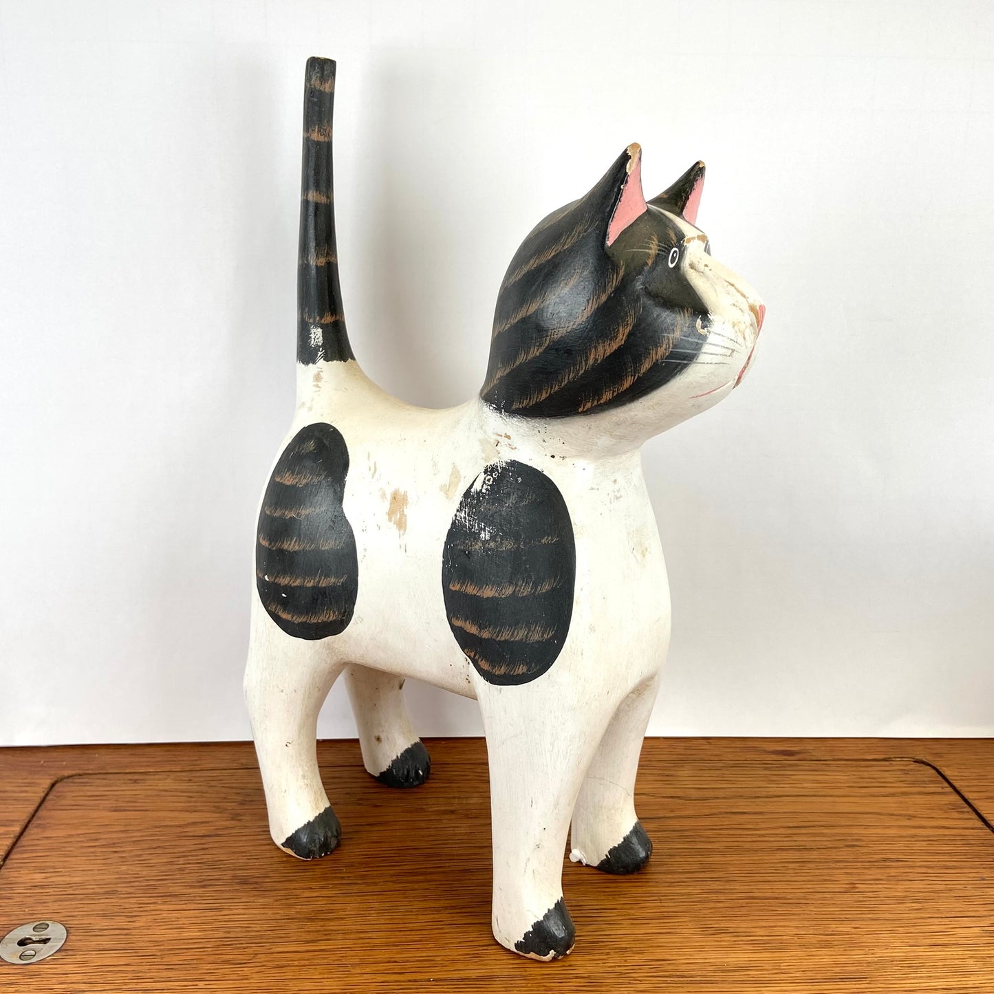 Grote houten kat