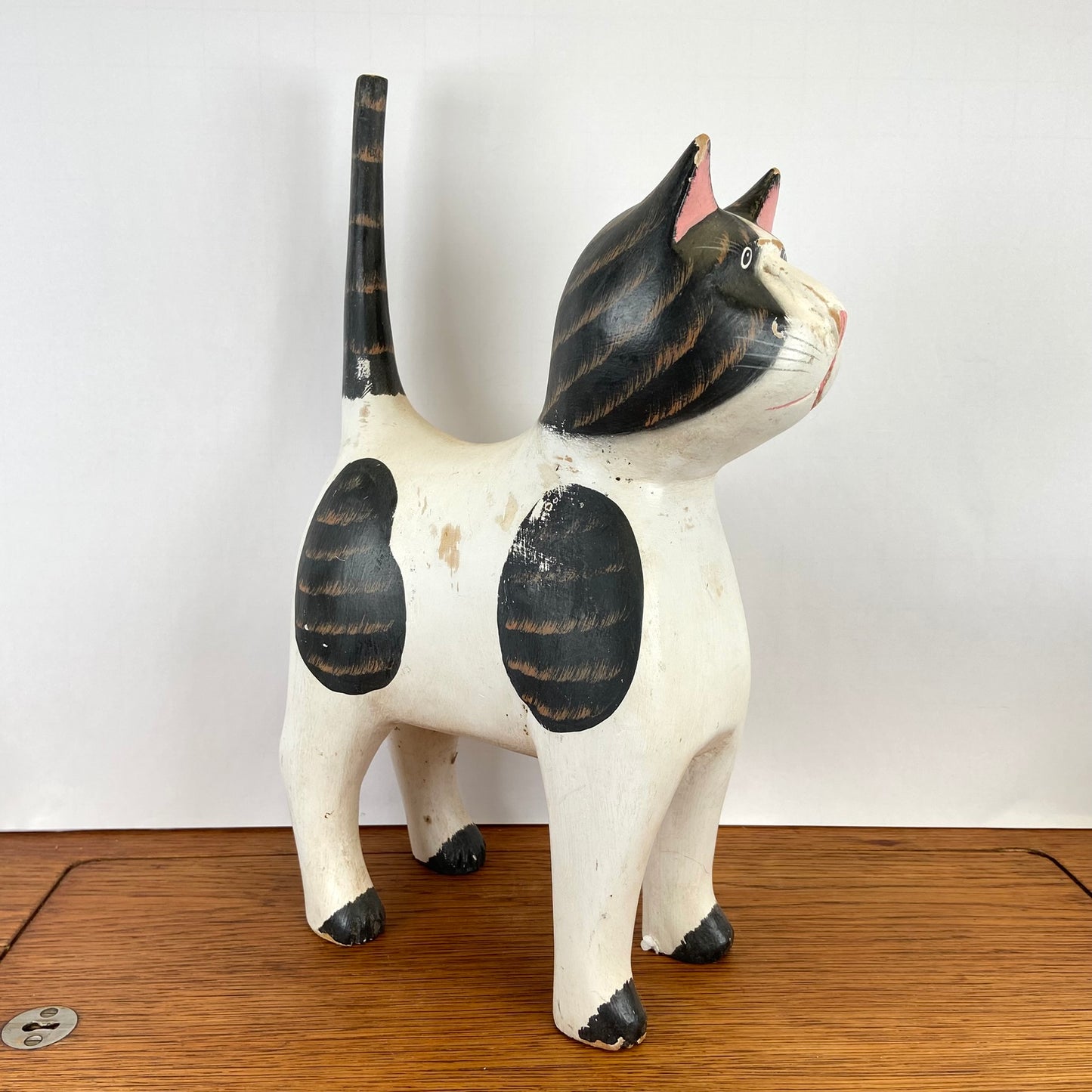 Grote houten kat