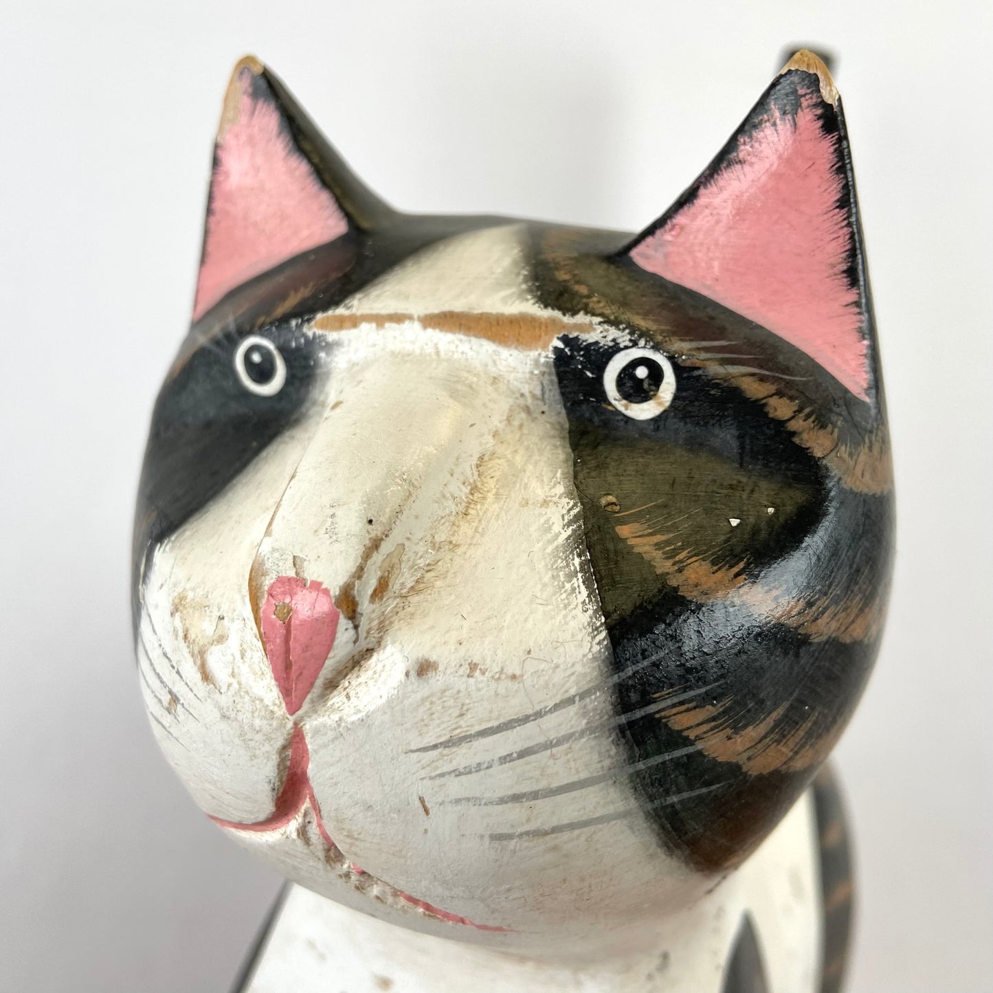 Grote houten kat