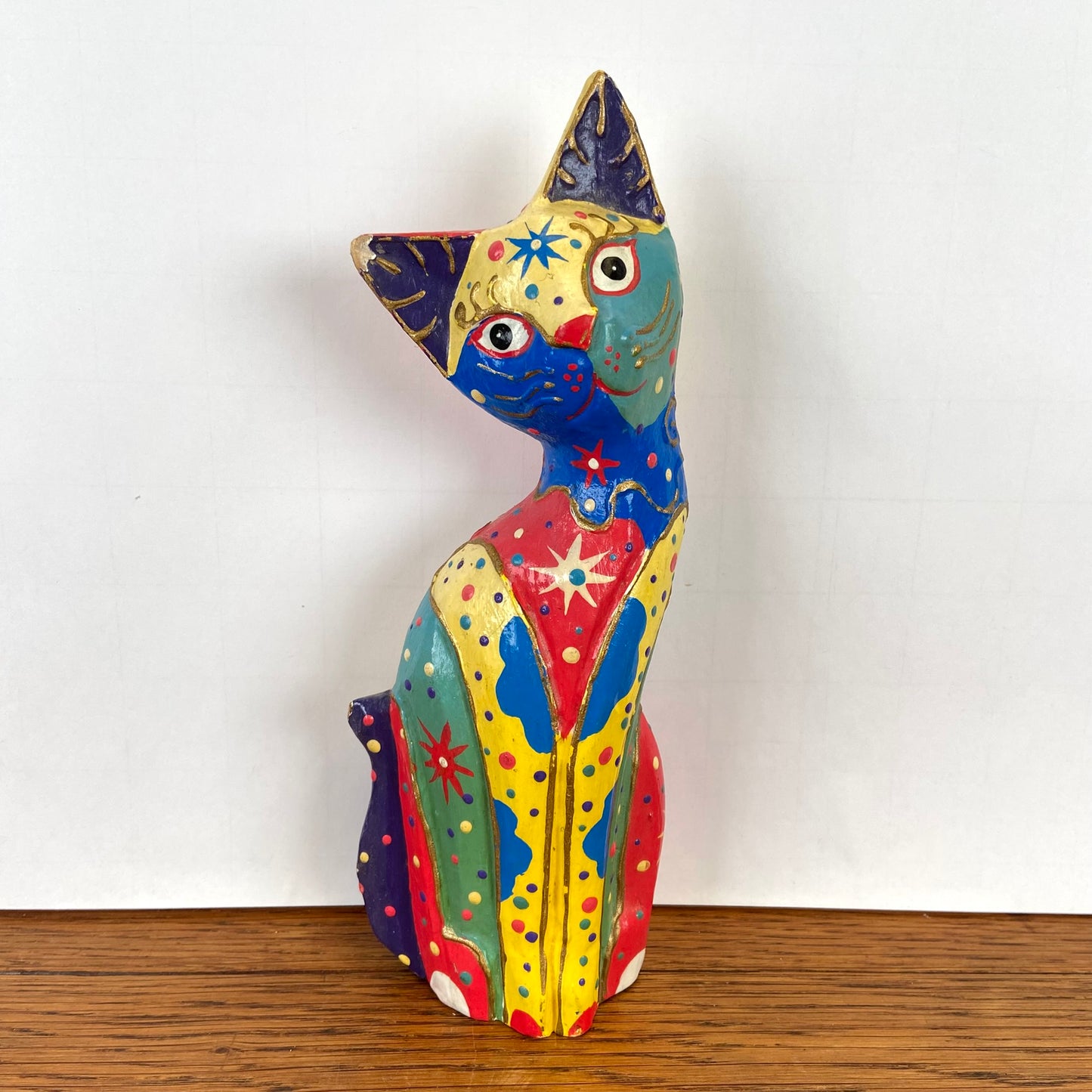 Gekleurde houten kat