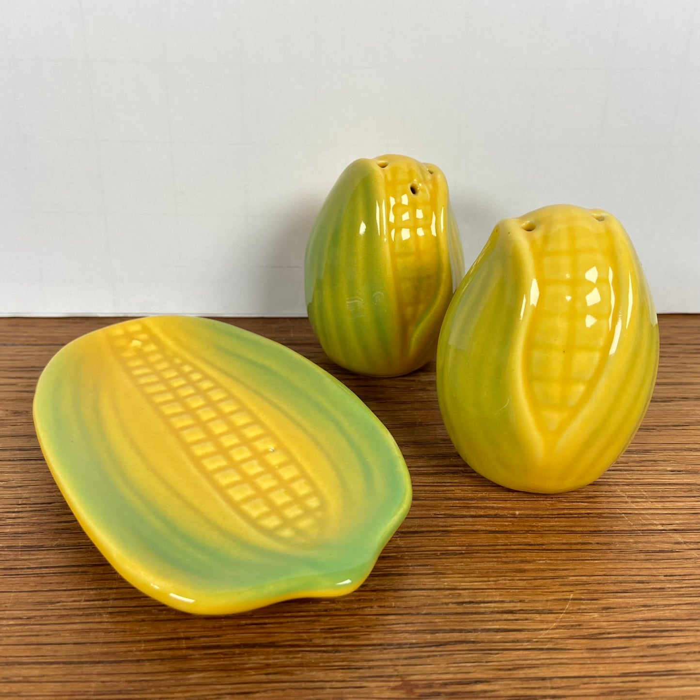 Peper en zoutstel maiskolven