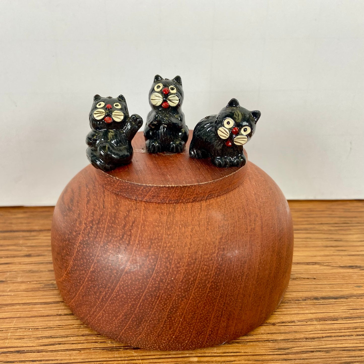 3 zwarte katjes letterbak
