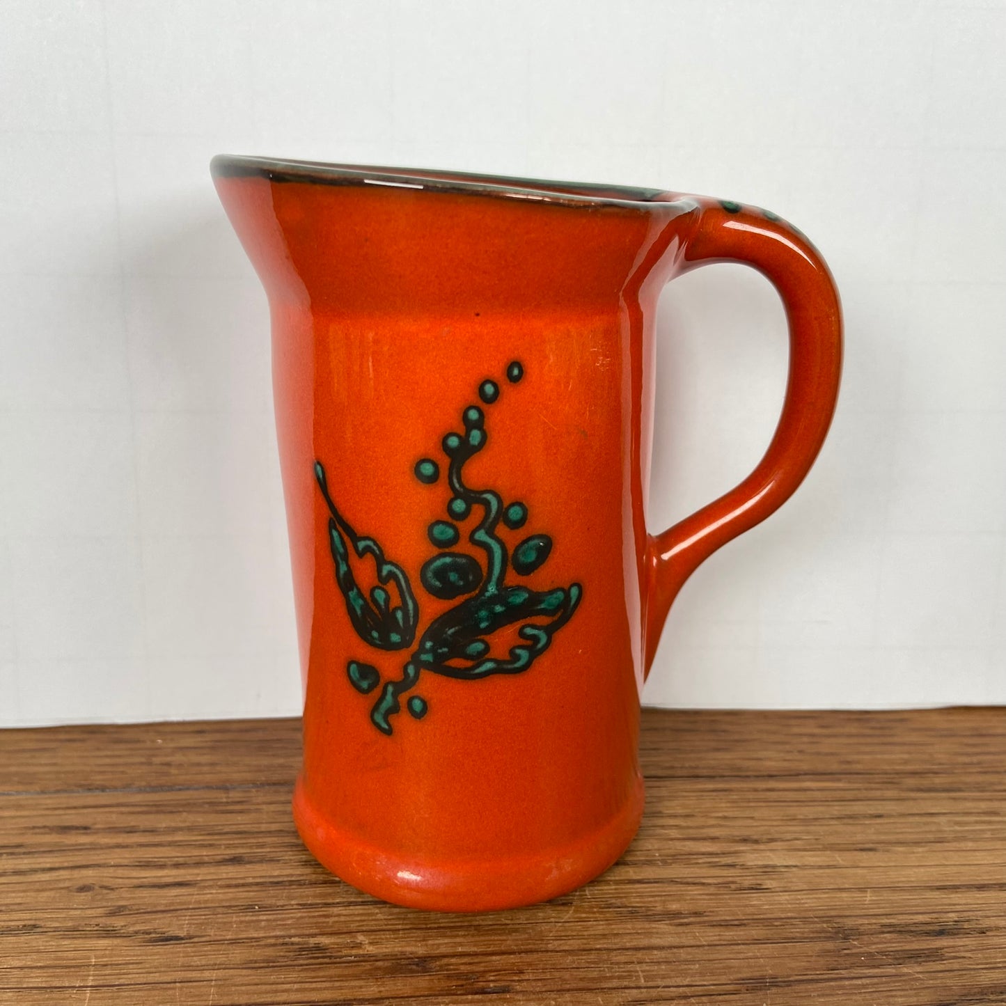 Vintage rood kannetje