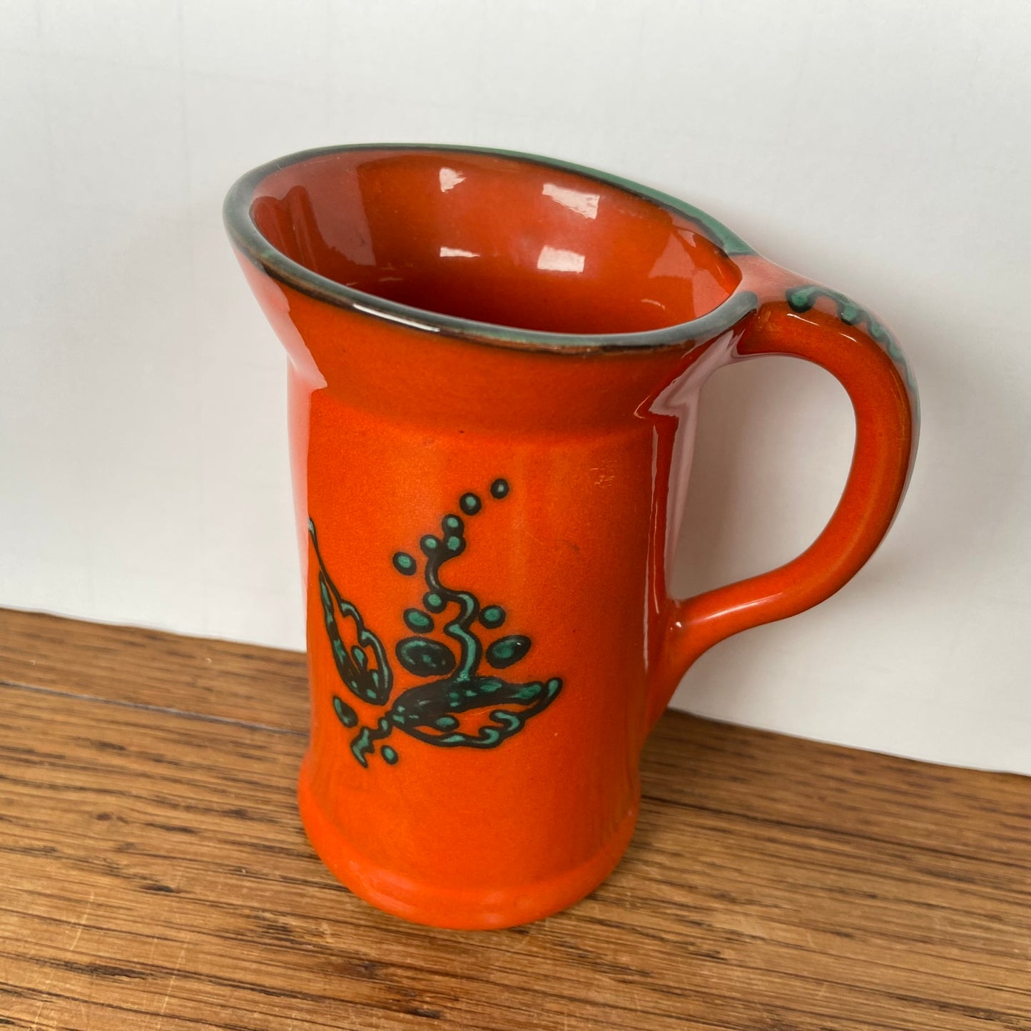 Vintage rood kannetje