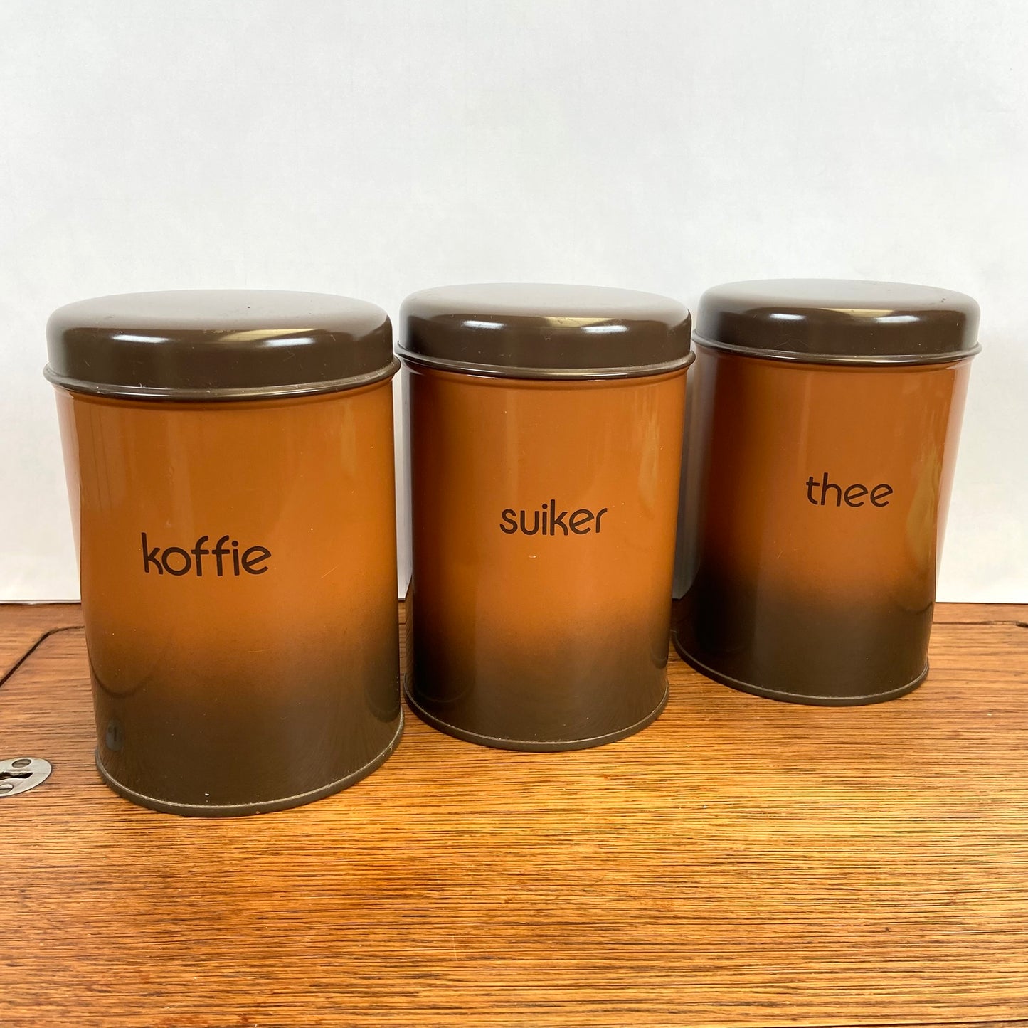 Set van 3 Vintage Brabantia bussen bruin