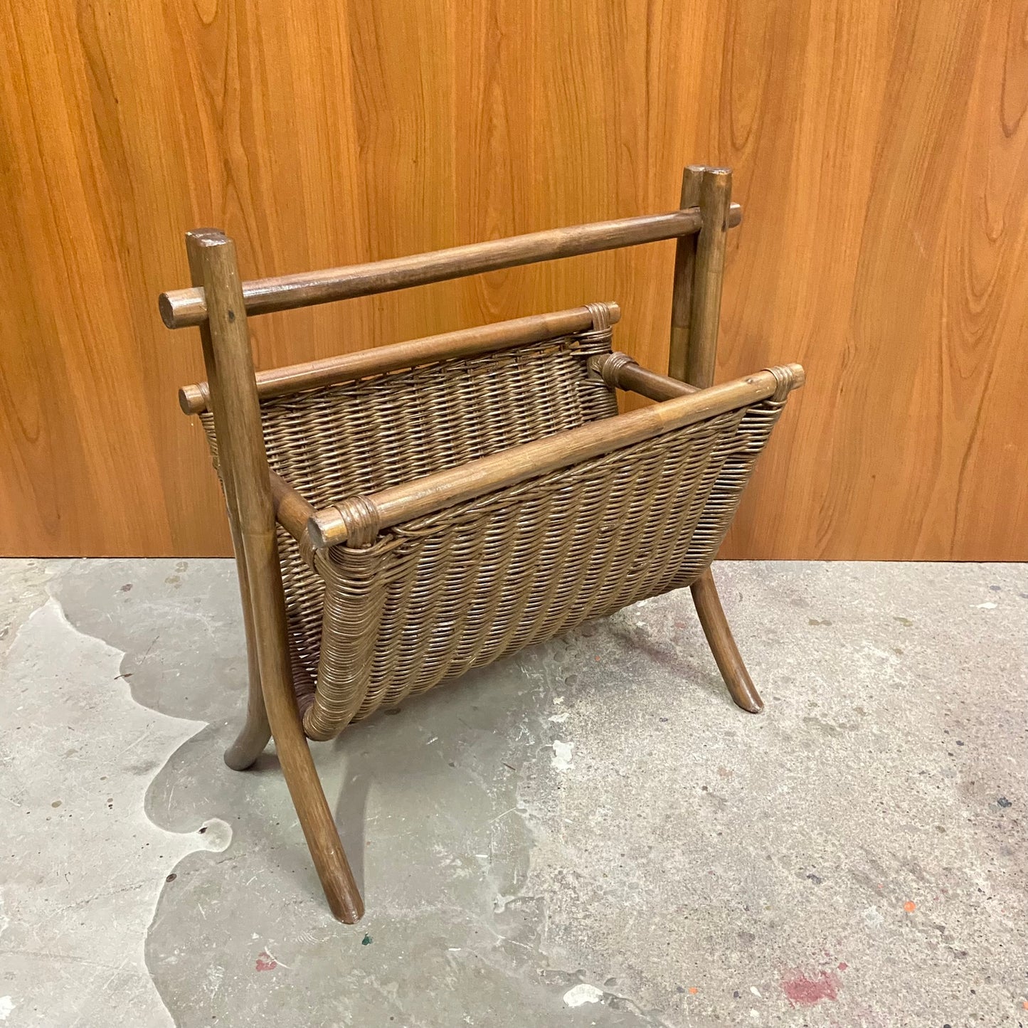 Vintage rotan lectuurmand