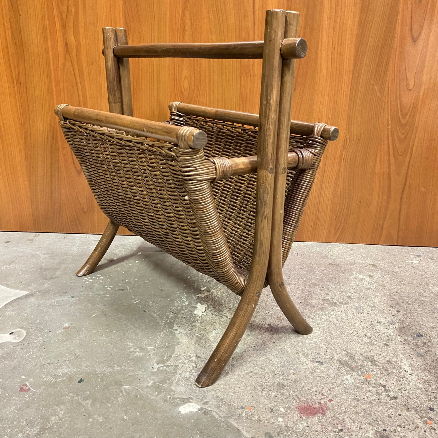 Vintage rotan lectuurmand