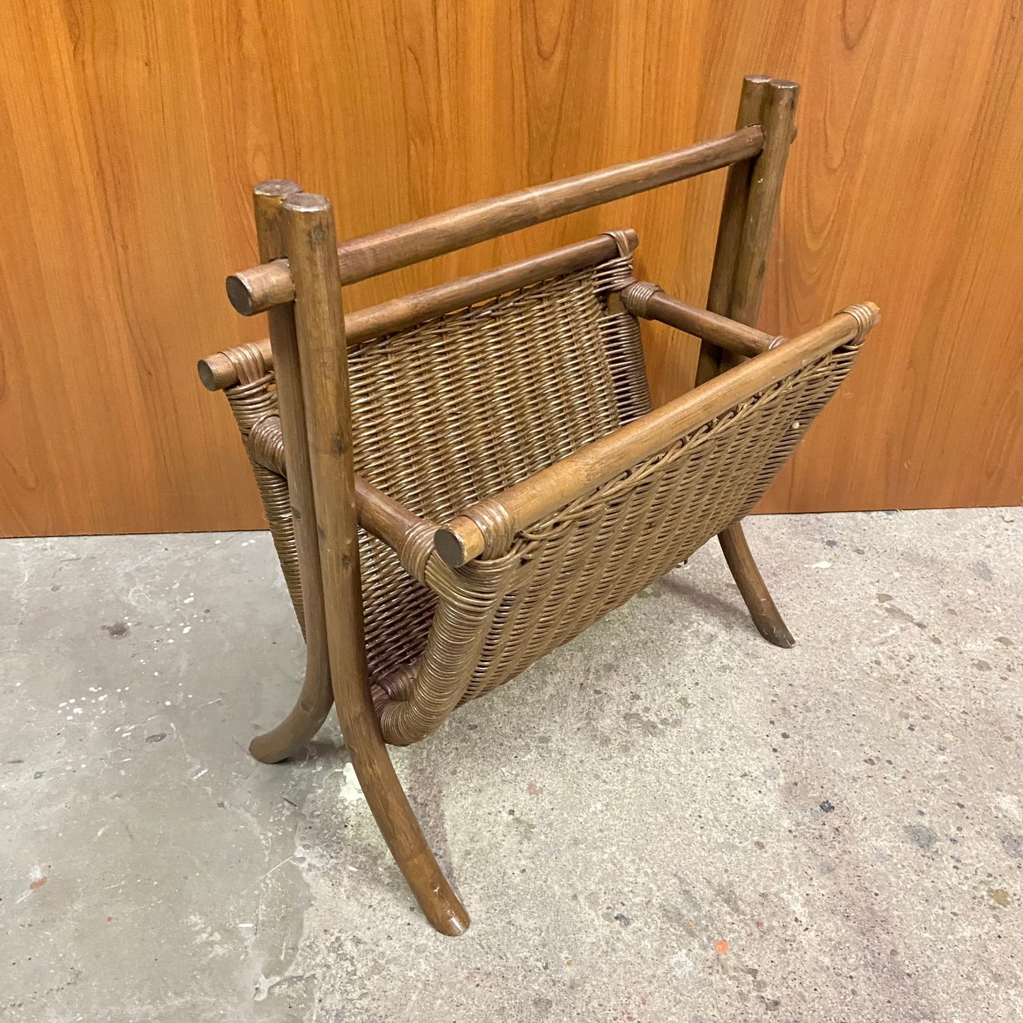 Vintage rotan lectuurmand