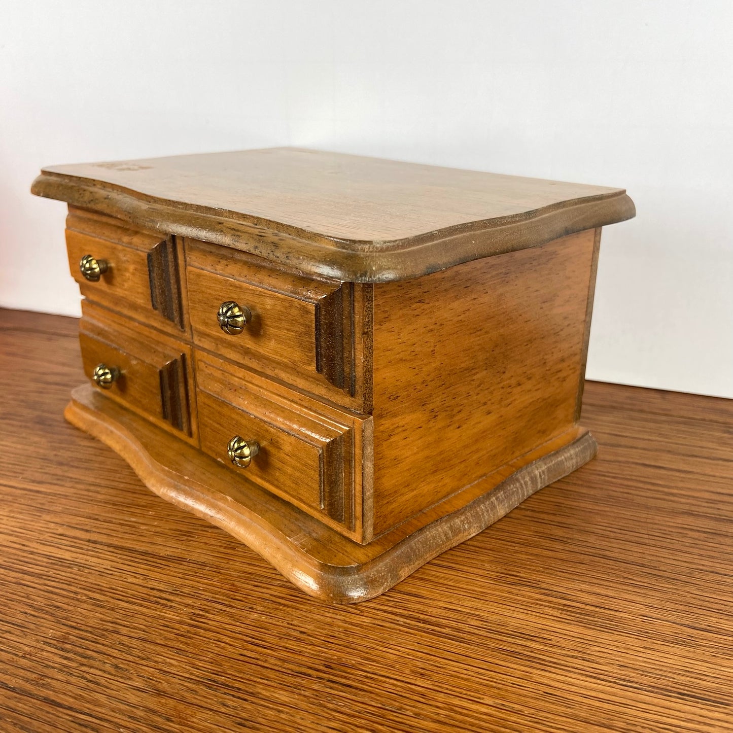 Vintage houten sieradenkistje