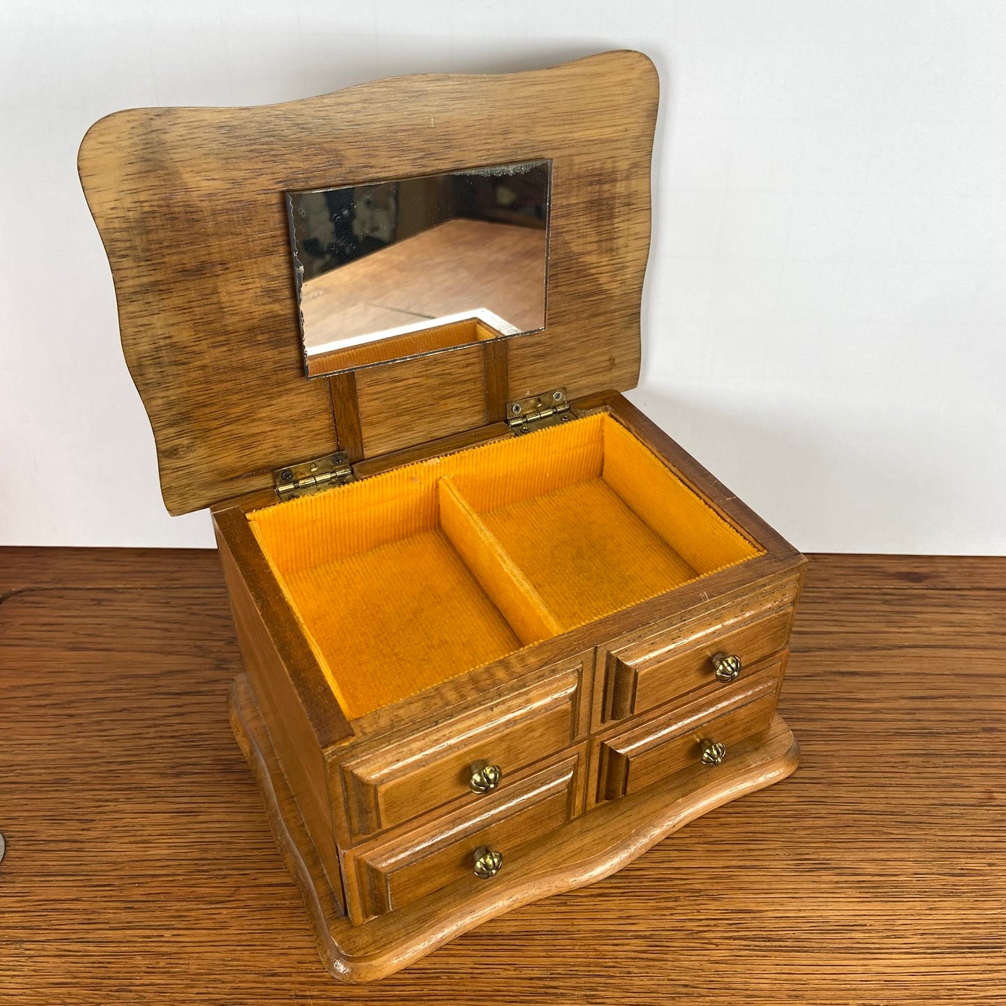 Vintage houten sieradenkistje