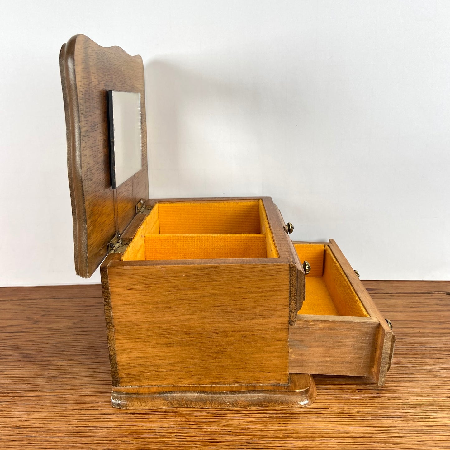 Vintage houten sieradenkistje