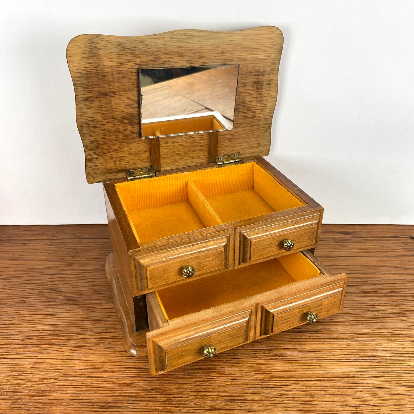 Vintage houten sieradenkistje