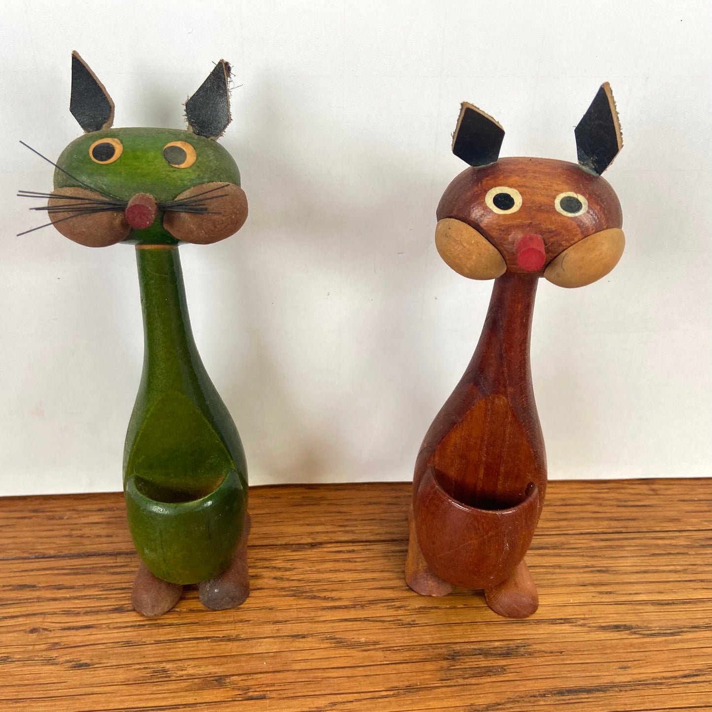 2 vintage houten katten