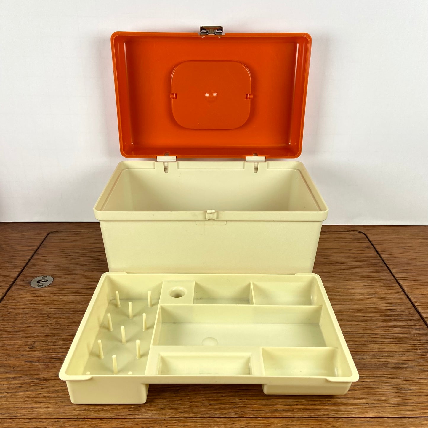 Kleine vintage naaibox curver