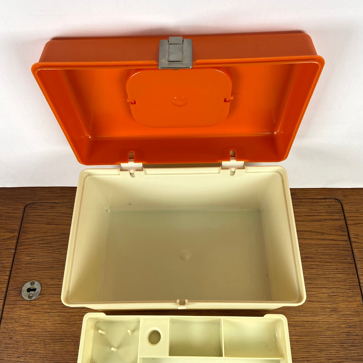 Kleine vintage naaibox curver