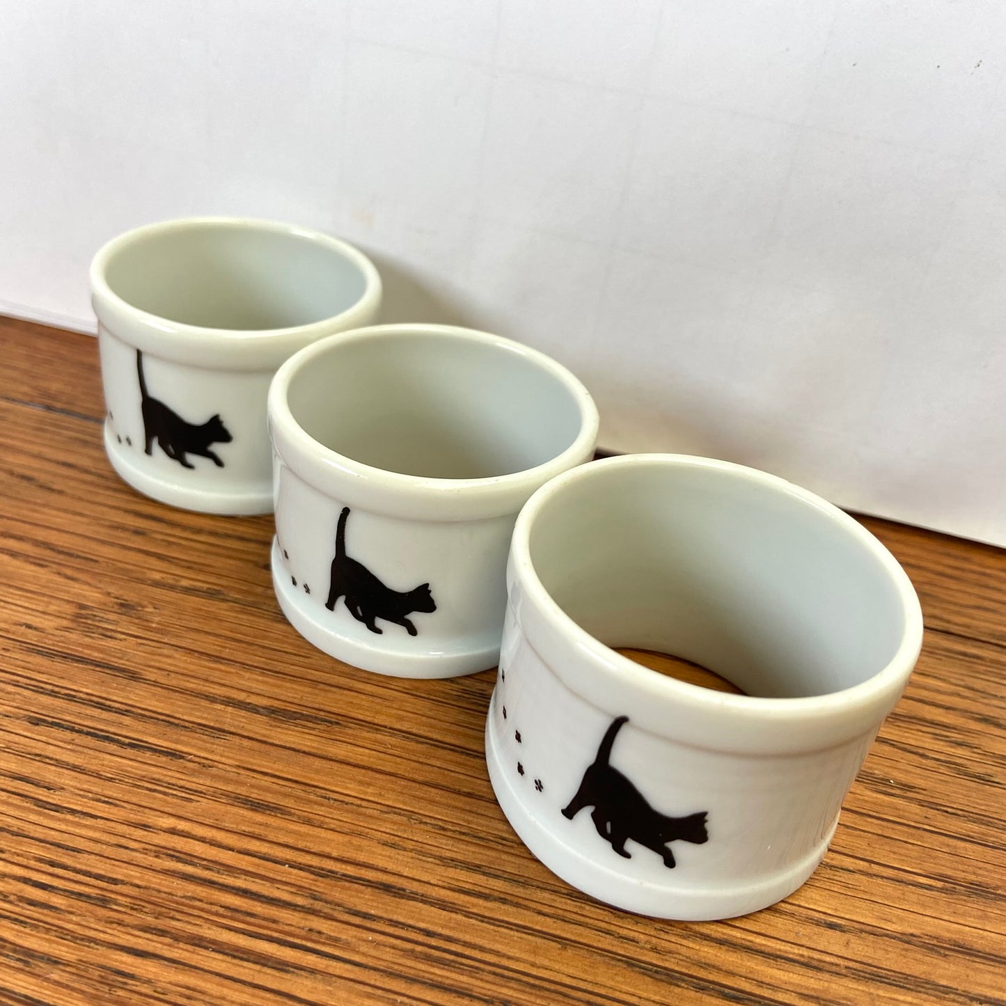 Vintage servetringen katten