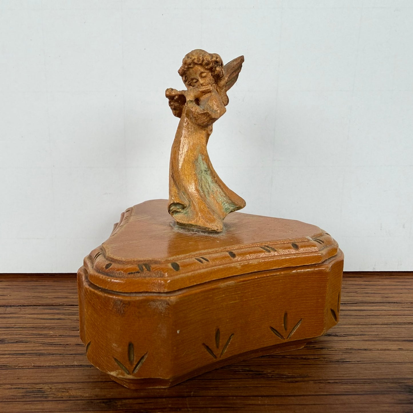 Vintage houten doosje met kerst engeltje