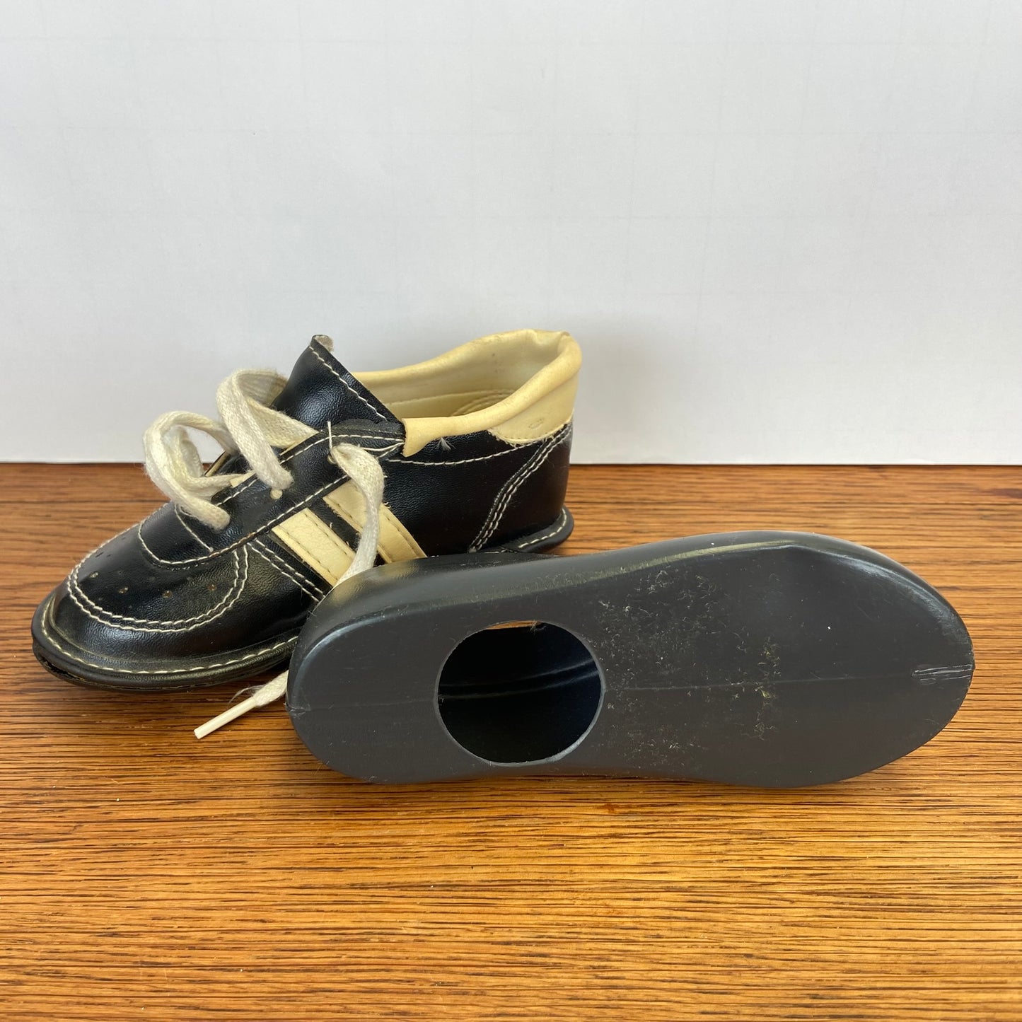 Vintage spaarpot voetbalschoen