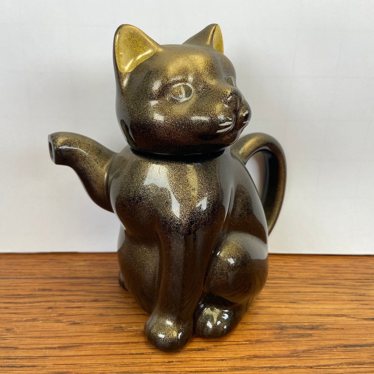 Vintage brons kleurige theepot kat