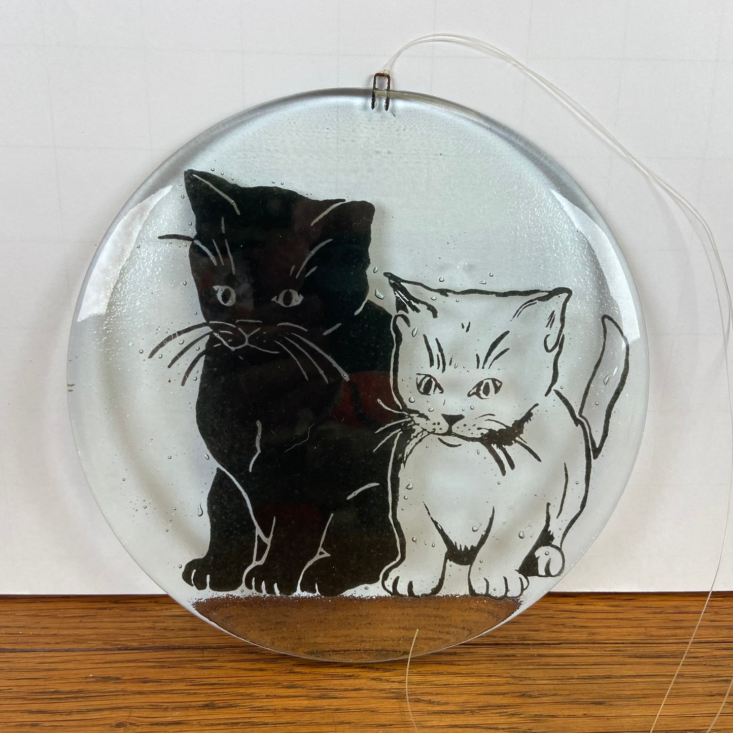 Glazen raamhanger katten rond