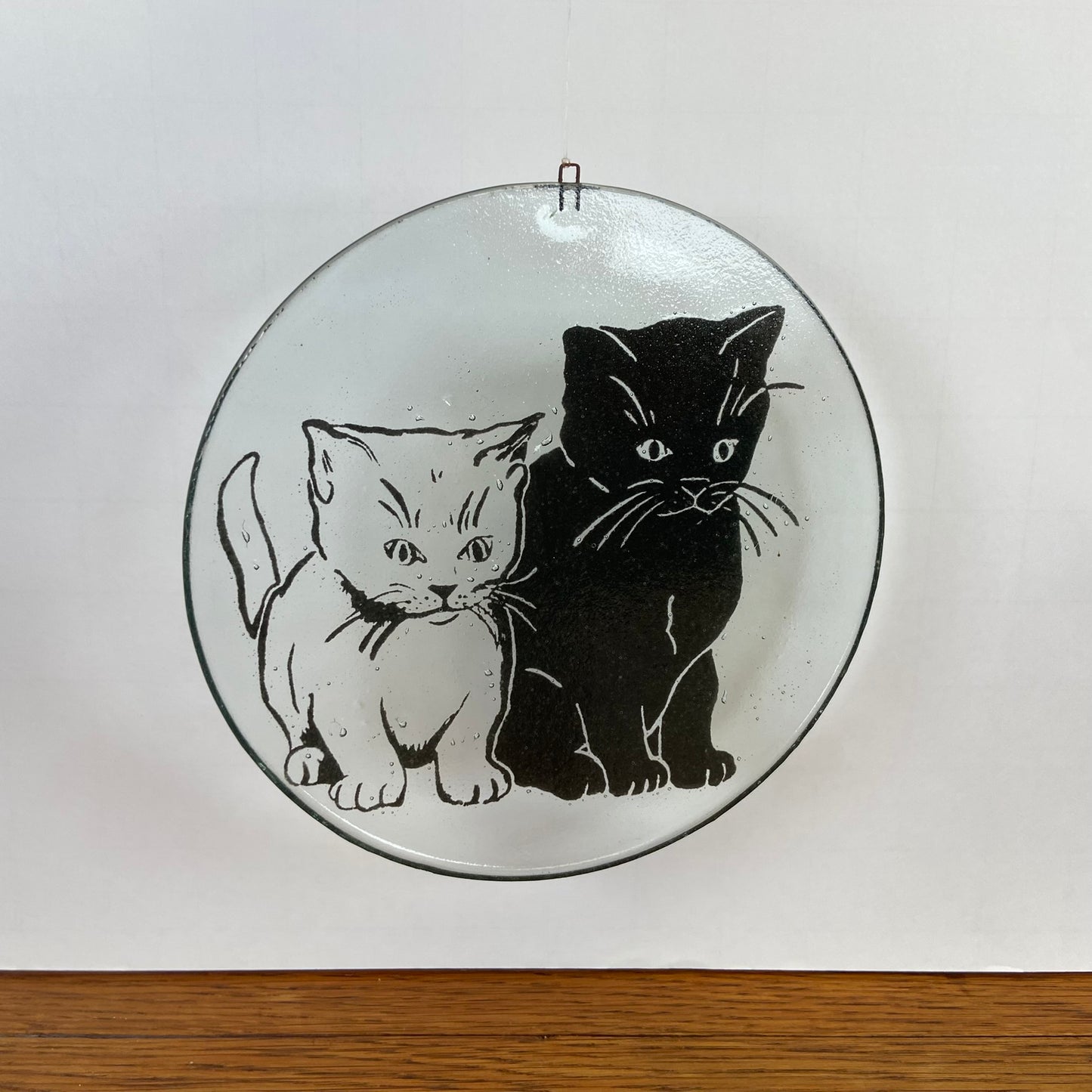 Glazen raamhanger katten rond