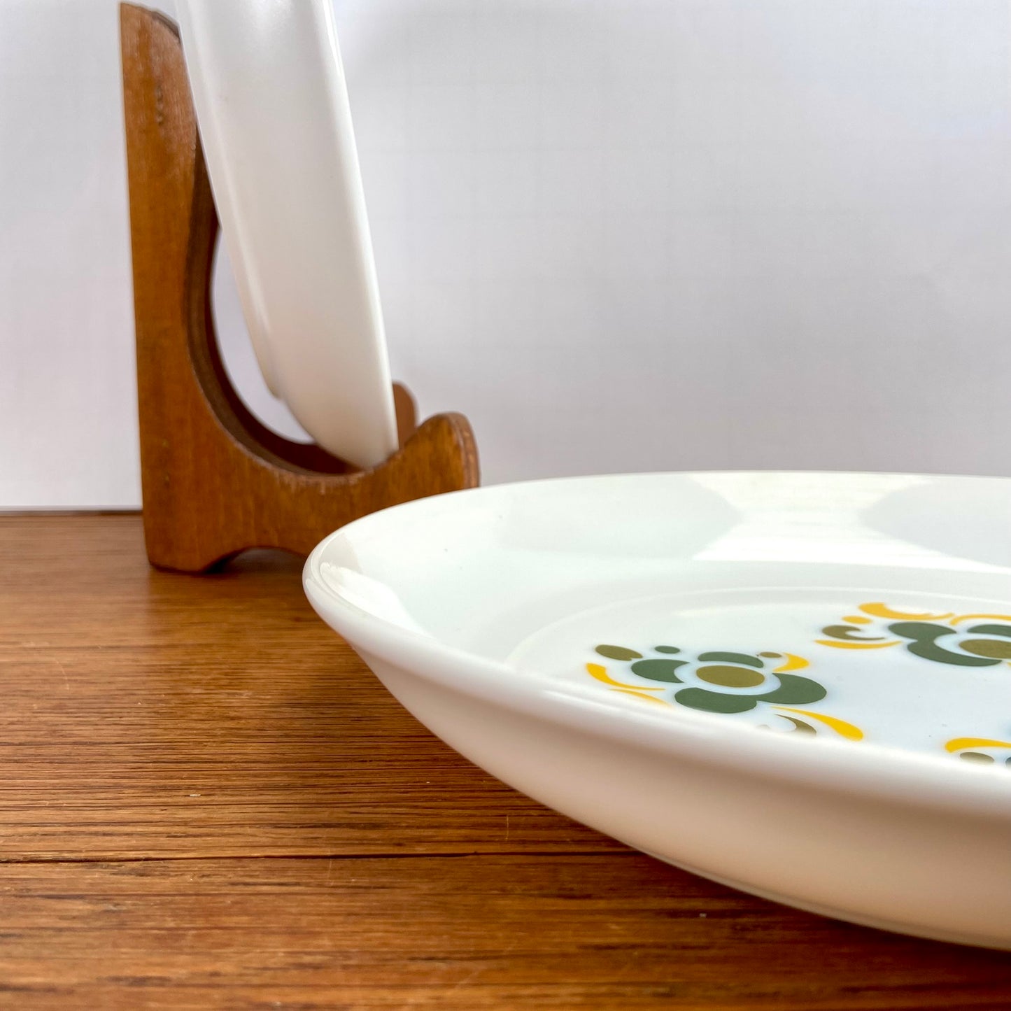 Vintage Arcopal Knorr borden