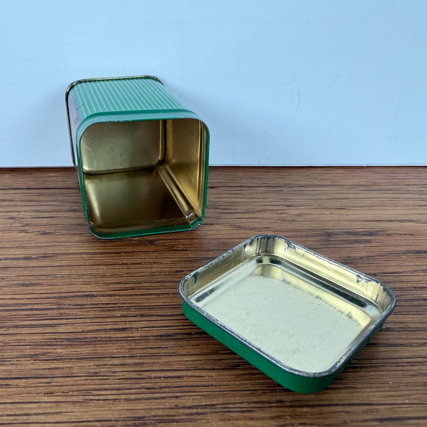 Mini blikje kat groen