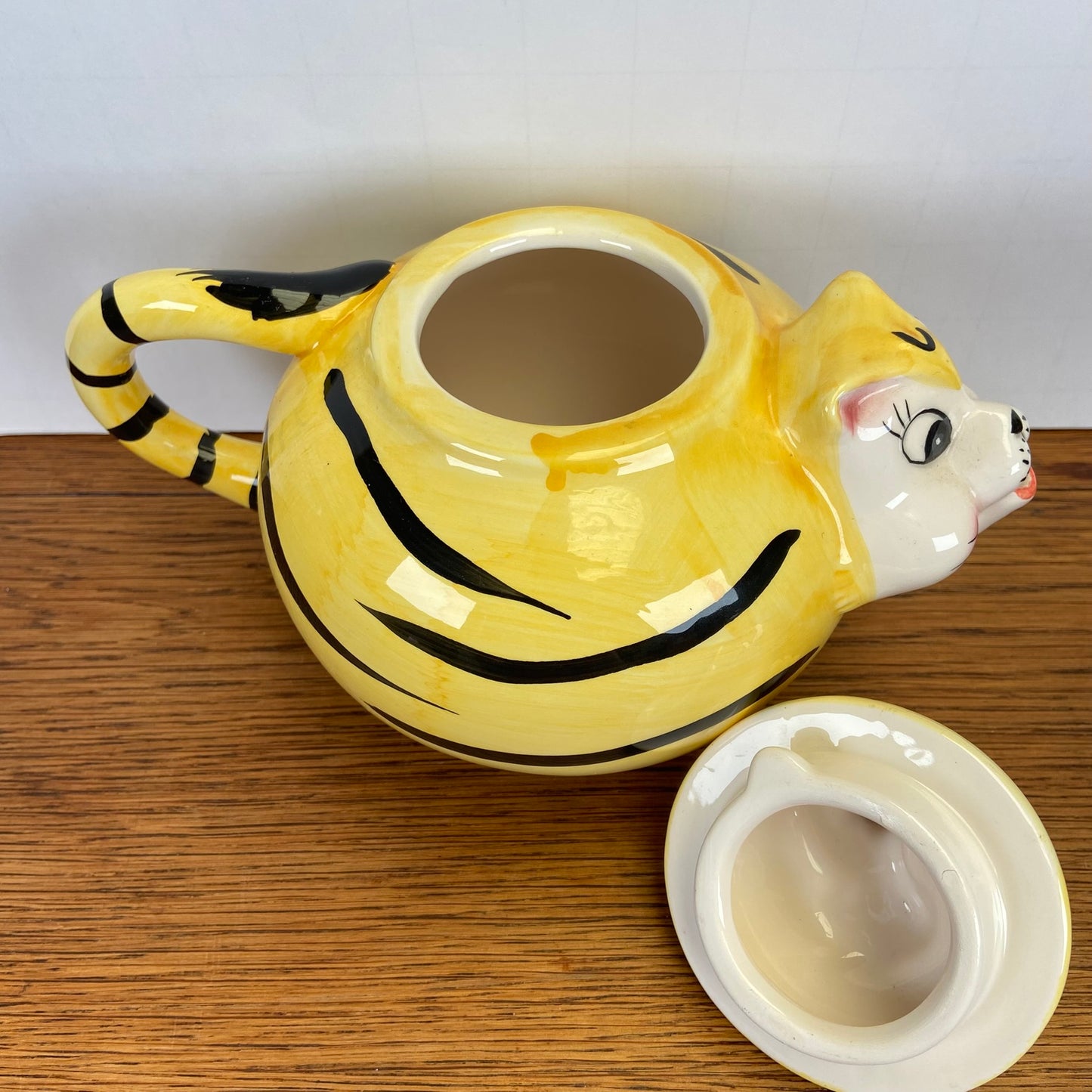 Siaki Theepot kat
