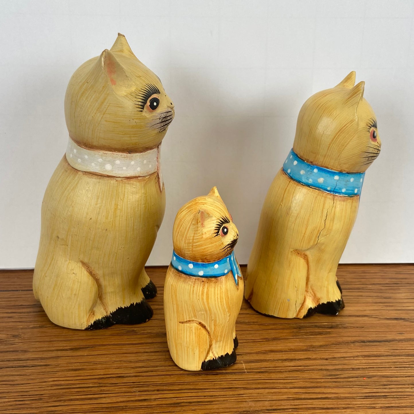 Houten katten familie